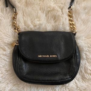 Michael Kors - Black Crossbody - excellent condition